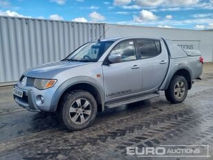 Mitsubishi Warrior Pick-up Transporter