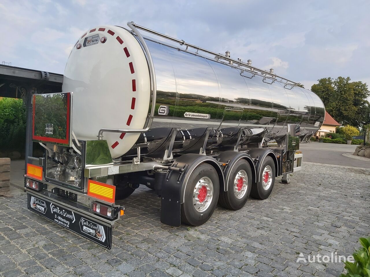 neuer GRETO-Edelstahl-Tankauflieger de Luxe Lebensmittelauflieger